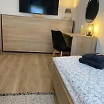 Fuer Bis Zu 5 Gaeste In Hockenheim, Naehe Walldorf, Speyer, Mannheim, Heidelberg, Ludwigshafen *