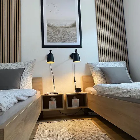 Zentrale Fuer Bis Zu 5 Gaeste In Apartment *